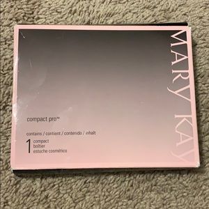 Mary Kay compact pro